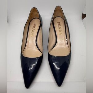 Prada Women's Elegant navy patent leather Heels